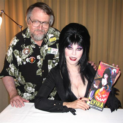 Elvira, me and the box at Monster Bash 2007